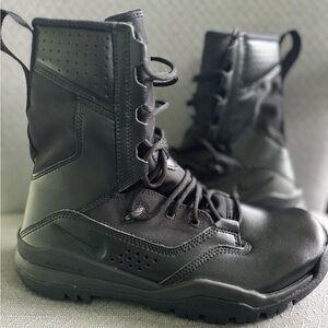 Nike SFB Field 2 Tactical 8” Boots Men’s Size 6.5 Triple Black New